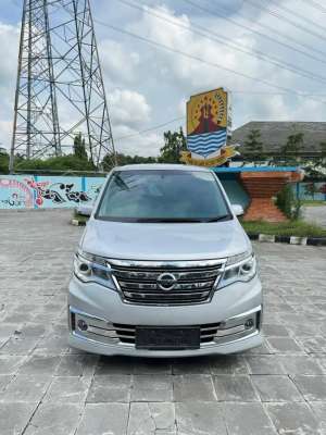 Jual bekas Nissan Serena HWS Autech 2016,lokasi di Cirebon Kota