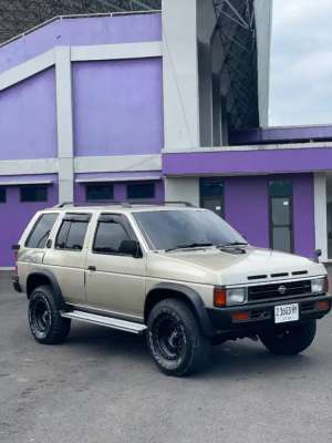 Jual bekas Nissan Terrano sgx 1996 MT,lokasi di Ciamis Kab.