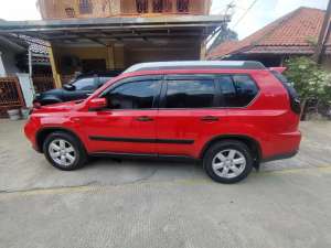 Jual bekas Nissan X-Trail 2009 Bensin,lokasi di Depok Kota