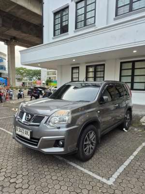 Jual bekas Nissan X-Trail 2012 Bensin istimewa,lokasi di Jakarta Utara