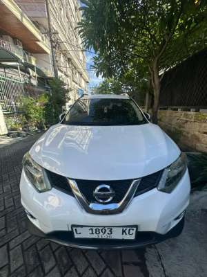 Jual bekas Nissan X-Trail 2016 Bensin,lokasi di Surabaya Kota
