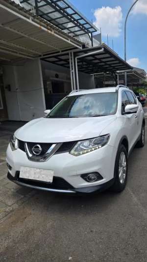 Jual bekas Nissan X-Trail 2016 Bensin,lokasi di Jakarta Barat