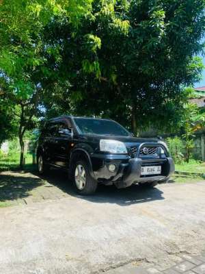 Jual bekas Nissan X-Trail ST 2.5 2005,lokasi di Jakarta Selatan