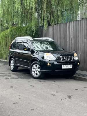 Jual bekas NISSAN X-TRAIL XT 2.5 AT 2009 ISTIMEWA,lokasi di Bandung Kota