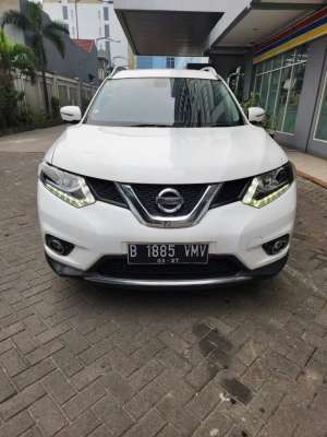 Jual bekas Nissan Xtrail T32 2.5 AT 2016 putih,lokasi di Bekasi Kota