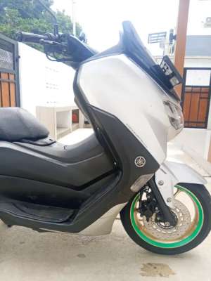 Jual bekas NMAX ABS akhir th 2022 pajak panjang mesin gress plat tangsel,lokasi di Tangerang Selatan Kota
