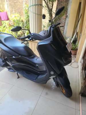 Jual bekas Nmax all new 2023 hitam doff odo 23rb ann Gbm,lokasi di Bantul Kab.