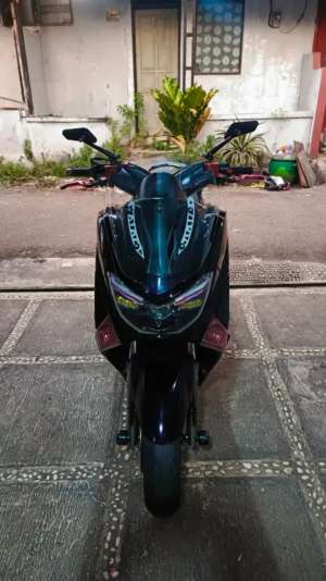 Jual bekas Nmax old ganteng,lokasi di Tangerang Selatan Kota