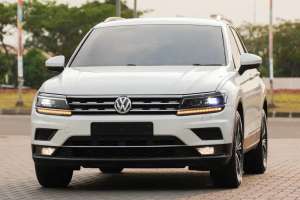 Jual bekas Nymn Irit Canggih VW Tiguan 1.4 TSI CBU 2018 White x1 crv gla200 cx5,lokasi di Jakarta Utara