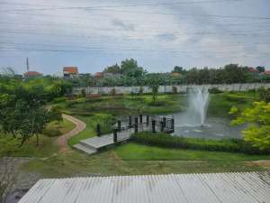 Oackwood Royal Residen lokasi di Surabaya Kota, tersedia melalui melalui situs Olx