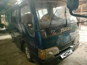 Jual bekas Obral Isuzu ELF 4rdMinibus Th2004,lokasi di  ,Surabaya Kota