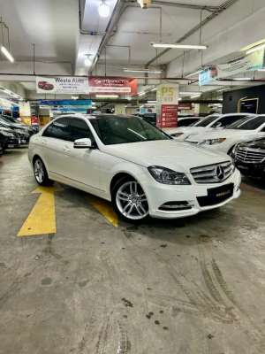 Jual bekas Odo 58rb Mercedes benz C300 Avantgarde 2012 nik 2011 Like New Mercy,lokasi di Bekasi Kota