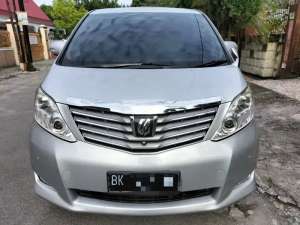 Jual bekas Odo 70rbToyota Alphard Premium Sound Silver 2010,lokasi di Medan Kota