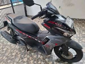 Jual bekas Pajak 12027 yamaha aerox 155 VVA LED charger 2025 full Orisinil mulus,lokasi di Jakarta Barat