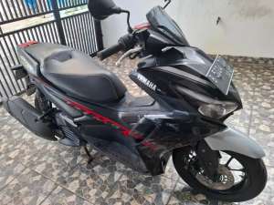 Jual bekas Pajak 22027 DKI, yamaha aerox 155 VVA LED 2022 full Orisinil km36rb.,lokasi di Jakarta Pusat