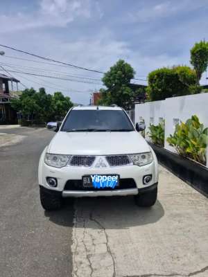 Jual bekas Pajero dakar 4x2 BA 2013 rancak,lokasi di Padang Kota