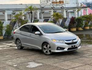 Jual bekas PALING OKEDp 10jt CITY E CVT AT MATIC 2015 KM 85rb SIAPA CEPAT,lokasi di Jakarta Utara