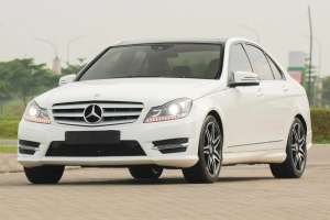 Jual bekas Panoramic Rare Mercedes Benz C250 AMG Plus 2014 Pristine 320i e250,lokasi di Jakarta Selatan