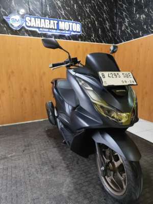 Jual bekas PCX 160 ABS TH 2023 CASH ATAU KREDIT DAN SPAYLATER BISA,lokasi di Depok Kota