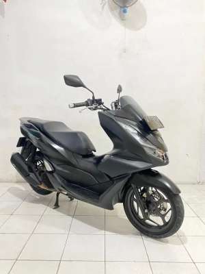 Jual bekas Pcx 160 cbs 2022 hitam dof,lokasi di Semarang Kota