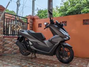 Jual bekas PCX 160 CBS 2025 SILVER MATTE,lokasi di  ,Garut Kab.