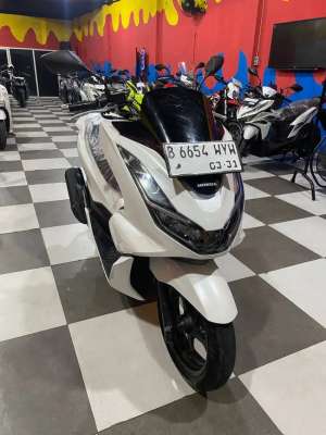 Jual bekas PCX 160 CBS Tahun 2021 dp 700,lokasi di Tangerang Kota