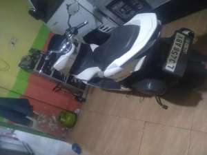 Jual bekas PCX CBS 2023 putih,lokasi di Surabaya Kota