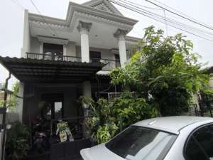 Perlu CCepat Jual Rumah di Babatan Wiyung Surabaya lokasi di Surabaya Kota, tersedia melalui melalui situs Olx