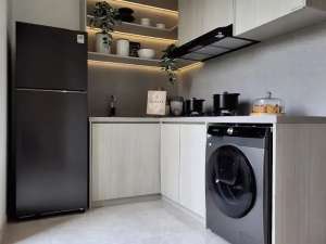 Perumahan Baru Modern Exclusive 3 Lantai depan Pintu Toll Jatikarya Cibubur lokasi di Jakarta Timur, tersedia melalui melalui situs Olx