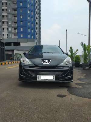 Jual bekas Peugeot 207 Matic Simpanan Like New,lokasi di Tangerang Kota