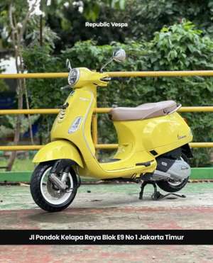 Jual bekas PIAGGIO VESPA LX125 IGET LED TH 2024 WARNA YELLOW CURIOSO PERFECT,lokasi di Jakarta Timur