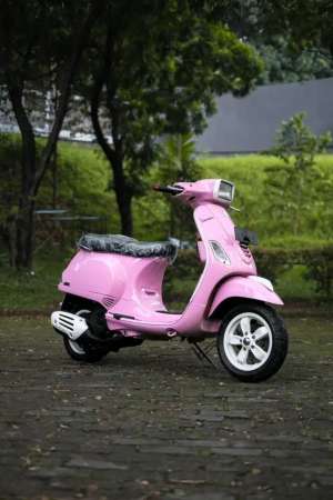 Jual bekas PIAGGIO VESPA S 125 IGET TAHUN 2017 MURAH BERGARANSI,lokasi di Bekasi Kota