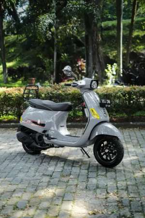 Jual bekas PIAGGIO VESPA S 125 IGET FACELIFT 2022 MURAH BISA KREDIT,lokasi di Jakarta Timur