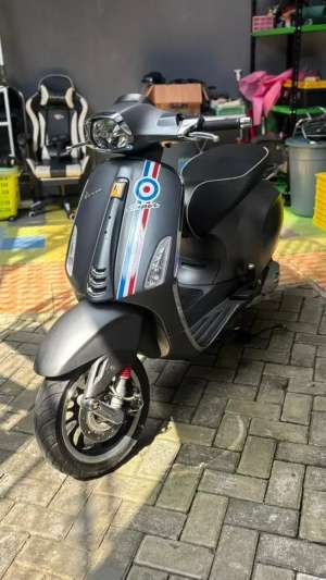 Jual bekas Piaggio Vespa Sprint 150 i-get ABS 2021,lokasi di Jakarta Selatan