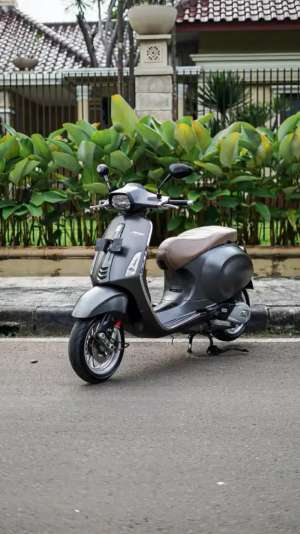 Jual bekas PIAGGIO VESPA SPRINT 150 IGET 2017,lokasi di Tangerang Selatan Kota