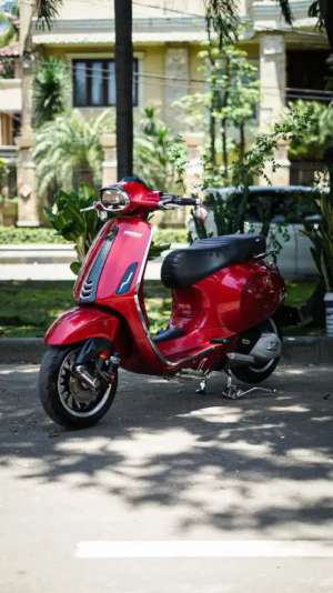 Jual bekas PIAGGIO VESPA SPRINT 150 IGET ABS 2020,lokasi di Tangerang Kab.