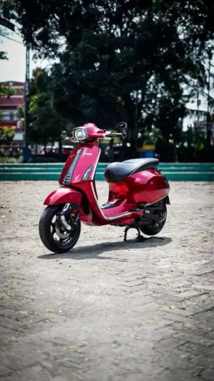 Jual bekas PIAGGIO VESPA SPRINT 150 IGET 2016,lokasi di Depok Kota
