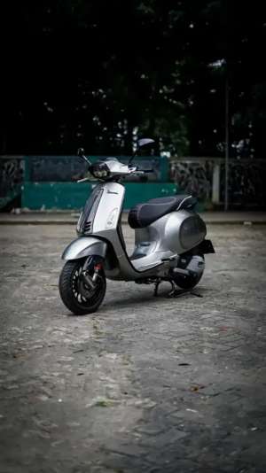 Jual bekas PIAGGIO VESPA SPRINT 150 IGET ABS 2020,lokasi di Bekasi Kab.