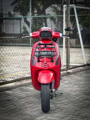 Jual bekas PIAGGIO VESPA SPRINT 3V 2014,lokasi di Jakarta Pusat