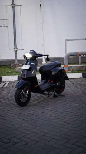 Jual bekas PIAGGIO VESPA SPRINT LIMITED CARBON 2018,lokasi di Tangerang Selatan Kota