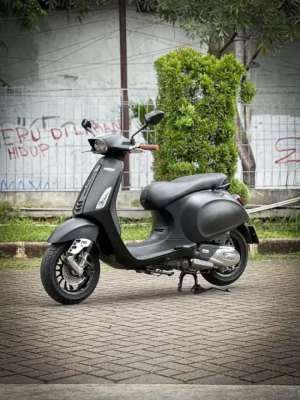 Jual bekas PIAGGIO VESPA SPRINT LIMITED NOTTE 2019,lokasi di Tangerang Selatan Kota