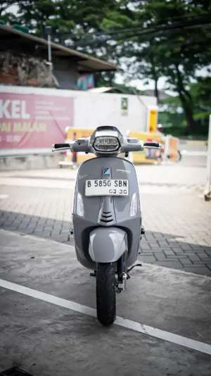 Jual bekas PIAGGIO VESPA SPRINT NEW MODEL 2024,lokasi di Jakarta Barat