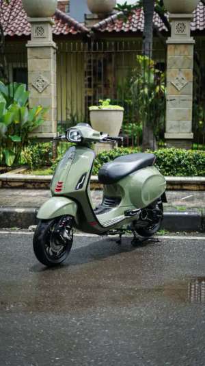 Jual bekas PIAGGIO VESPA SPRINT S 150 IGET ABS 2022,lokasi di  ,Tangerang Kab.
