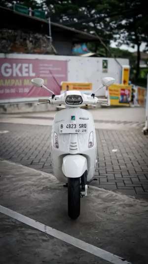 Jual bekas PIAGGIO VESPA SPRINT X JUSTIN BIEBER,lokasi di Jakarta Barat