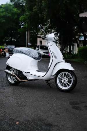 Jual bekas PIAGIO VESPA MATIC PRIMAVERA 150 IGET ABS FACELIFT 2022,lokasi di Bekasi Kab.