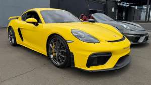 Jual bekas Porsche Cayman 718 GT4 RS 2021,lokasi di Jakarta Utara