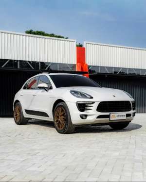 Jual bekas Porsche Macan 2.0 PDK Sport Chrono 2017,lokasi di Jakarta Selatan