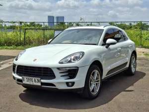 Jual bekas Porsche Macan 2.0L 95B 2015,lokasi di Jakarta Utara