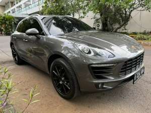 Jual bekas Porsche Macan S 2016 Rare Grey Abu 2015 Porsche 2017 Jual Cepet Bu,lokasi di Jakarta Selatan