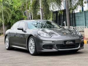 Jual bekas Porsche Panamera S 3.0 V6 2013 8rb Miles Tangan pertama like new Rare,lokasi di  ,Jakarta Barat